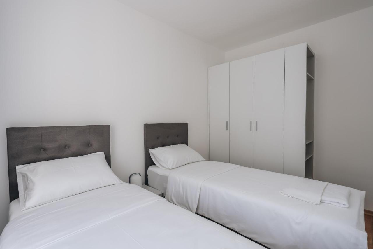 Status-M Apartments Bečići Eksteriør bilde